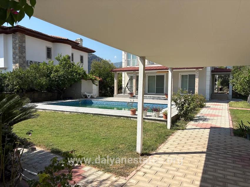 4+1-Zimmer Villa Zu verkaufen in Dalyan Bz. Ortaca - 520 m²