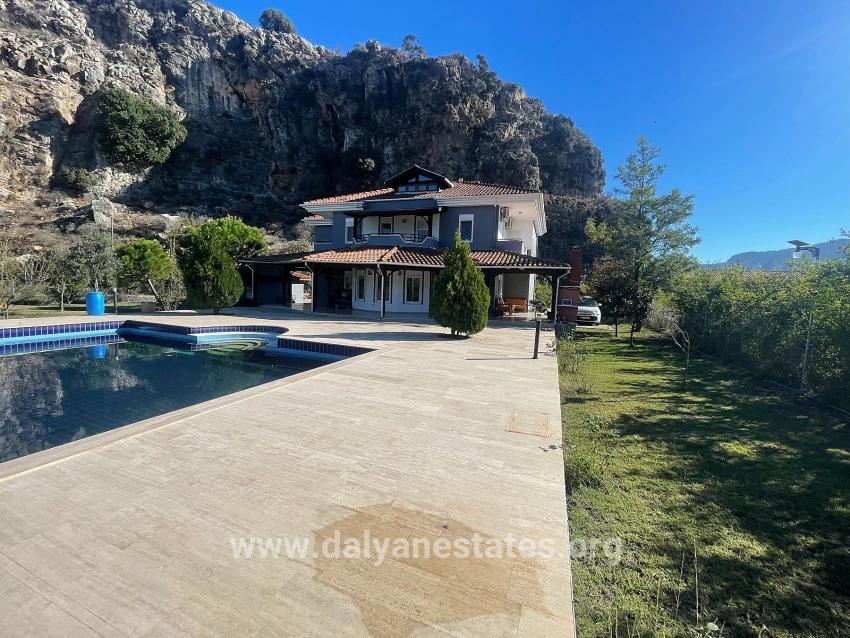 4+2 Villa Zum Verkauf Auf Einem 6000 M² Großen Grundstück In Dalyan Gülpınar