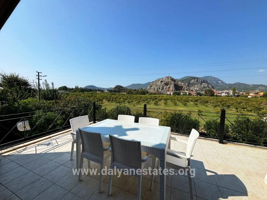 Villa Zum Verkauf Auf Einem 600 M² Großen Grundstück In Dalyan Arıkbaşı