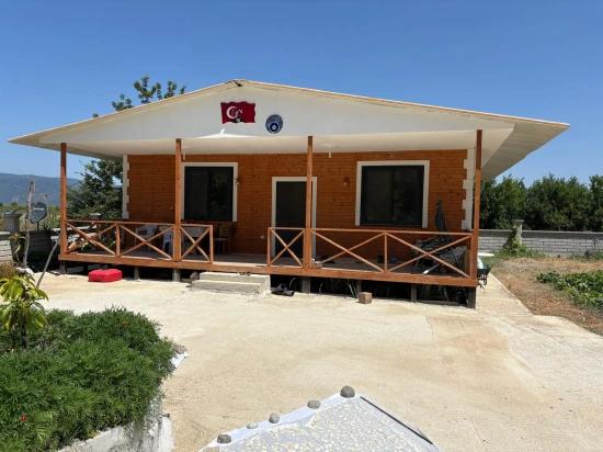 Freistehendes Holzhaus Mit 120 M² Wohnfläche Auf Einem 2500 M² Großen Grundstück In Der Gegend Von Dalyan Karadağ