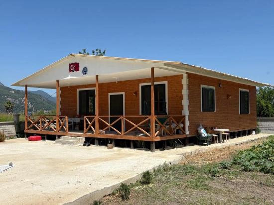 Freistehendes Holzhaus Mit 120 M² Wohnfläche Auf Einem 2500 M² Großen Grundstück In Der Gegend Von Dalyan Karadağ