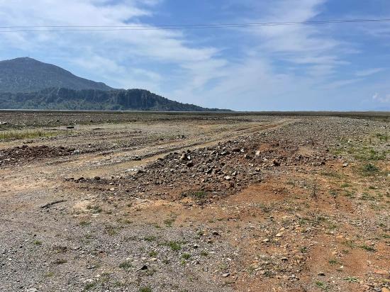 19.600 M² Großes Grundstück Zum Verkauf, Direkt An Der Straße Dalyan Iztuzu Beach Gelegen.