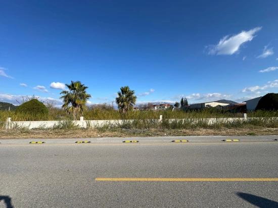 5.111 M² Großes Gewerbe- Und Wohngrundstück Zum Verkauf, Direkt An Der Hauptstraße In Dalyan Gelegen