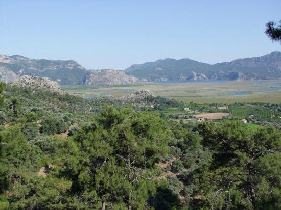 1252m2 Grundstück Zum Verkauf Mit Seeblick In Çandır