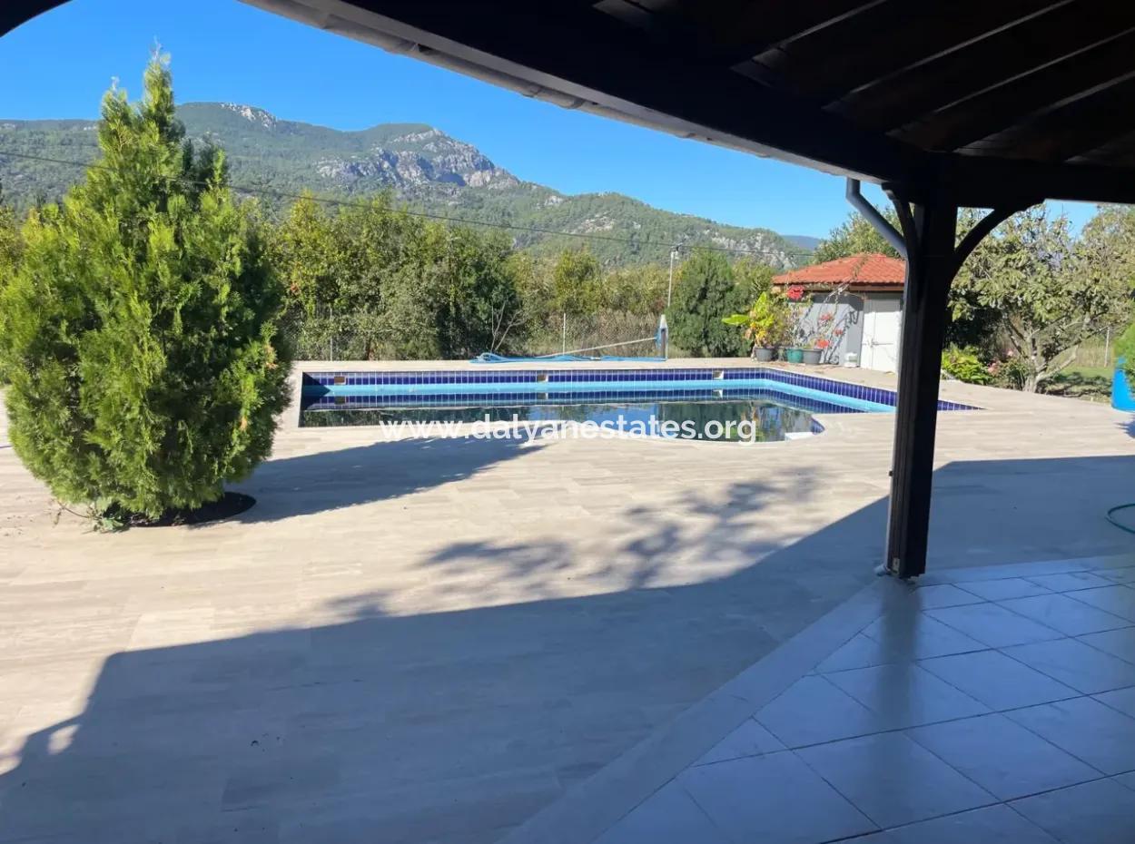 4 2 Villen Zum Verkauf Auf Einem Grundstück Von 6000M2 In Dalyan Gulpinar