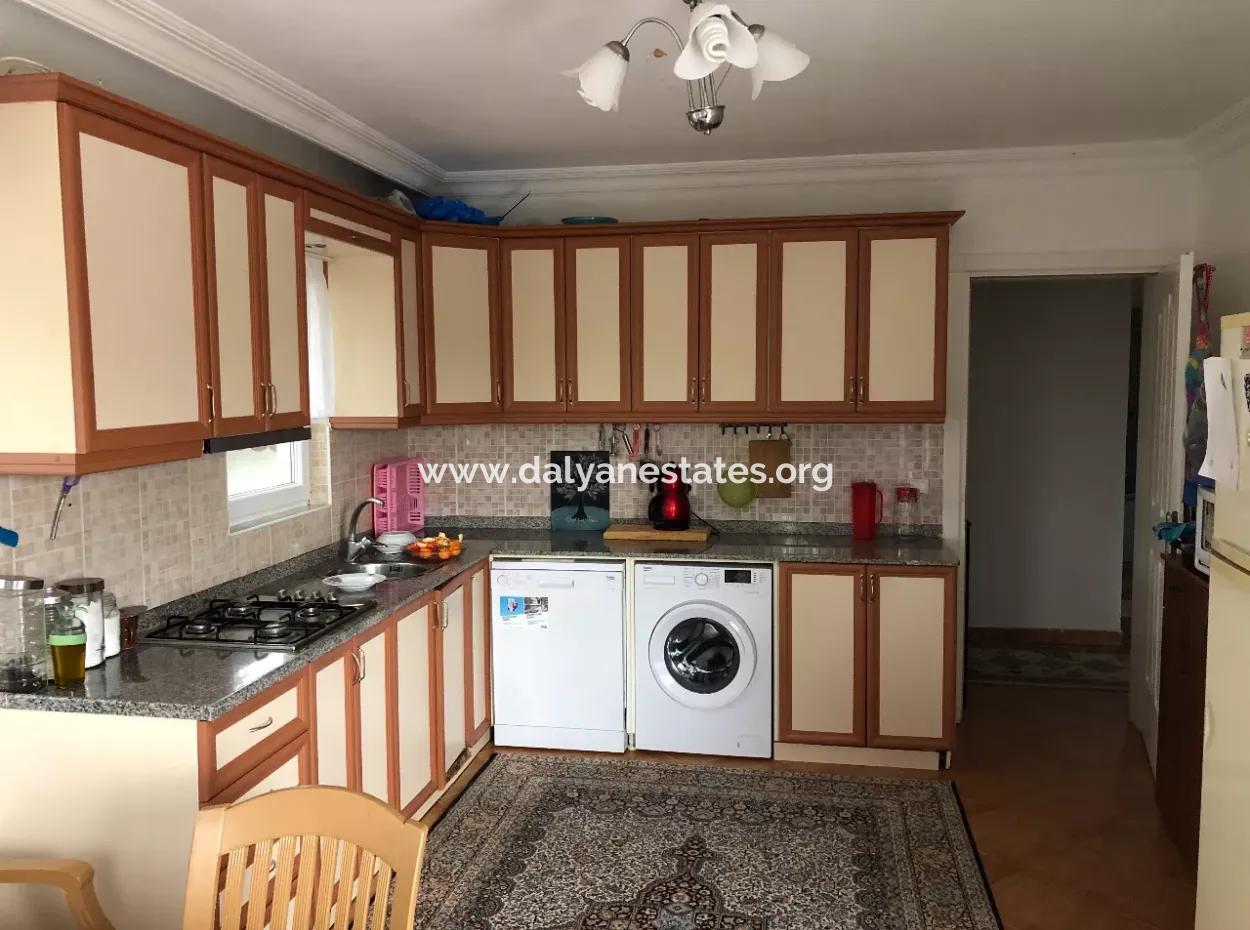 Eingeschossiges Einfamilienhaus Zum Verkauf In 1222M2 Grundstück In Archers