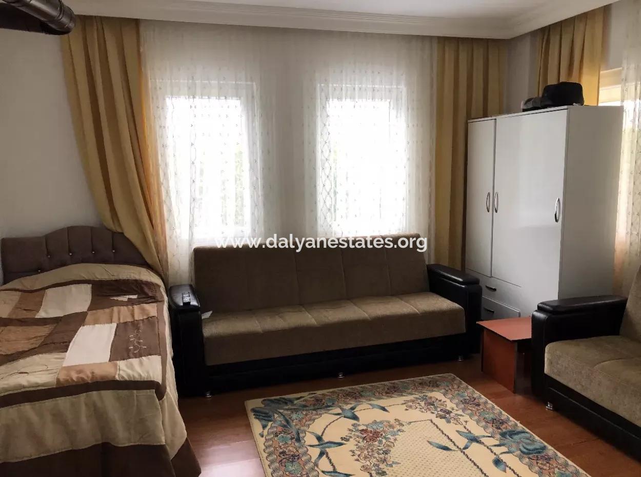 Eingeschossiges Einfamilienhaus Zum Verkauf In 1222M2 Grundstück In Archers