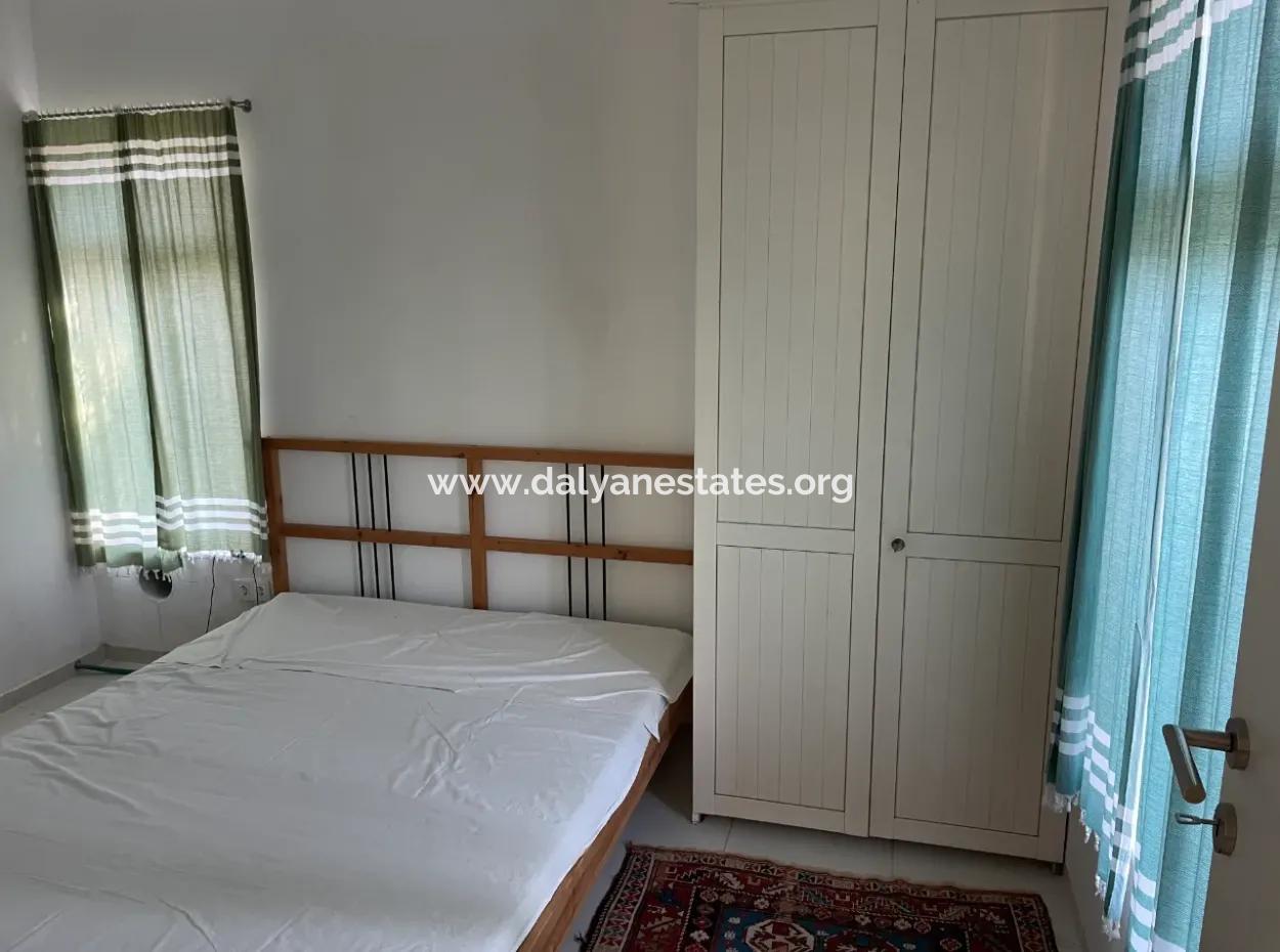 Einstöckiges Haus Zum Verkauf Auf Einem Grundstück Von 2882 M2 In Eskiköy