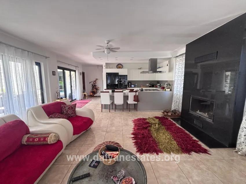 Corner Plot Of 980m2 With 5+1 Rooms For Sale In Dalyan, Maraş.