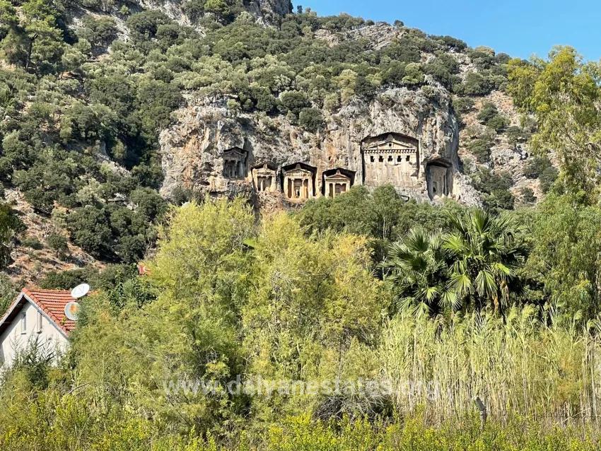 2765m2 Detached House For Sale In Çandır, Right Next To The Canal