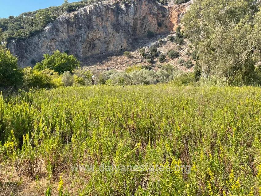 2765m2 Detached House For Sale In Çandır, Right Next To The Canal