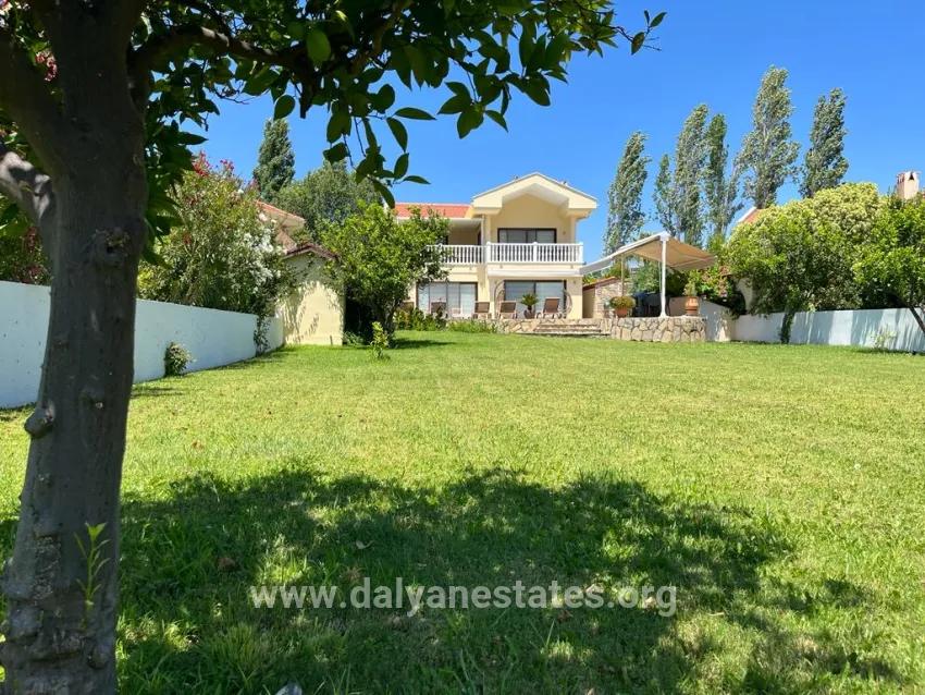 Dalyan In Arıkbaşı 4+1 For Sale Villa