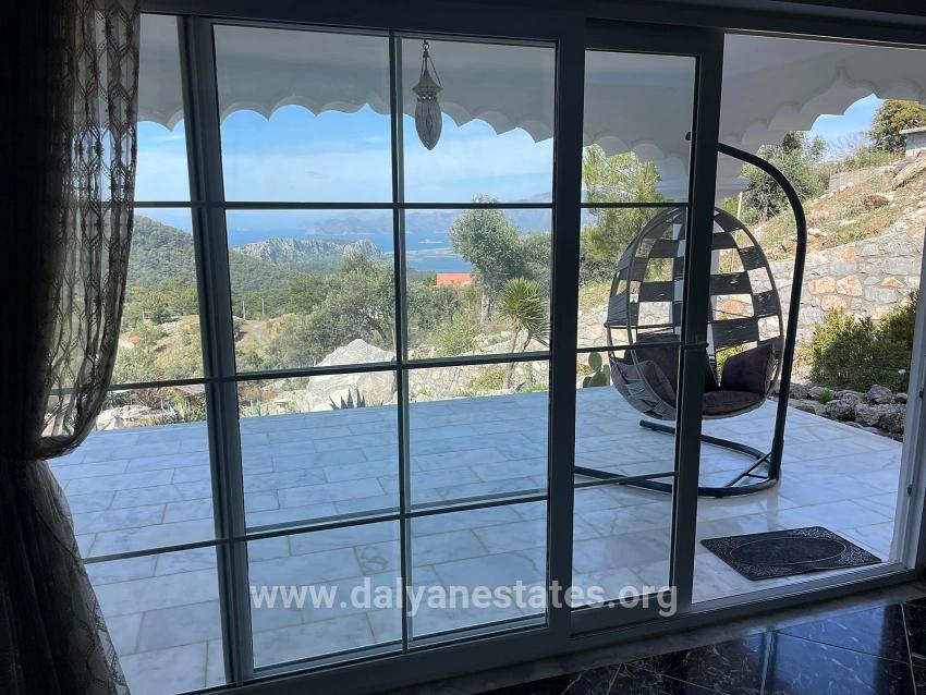 Vip Villa For Sale In Gökbel, On A 5000m2 Plot With Full Sea View.