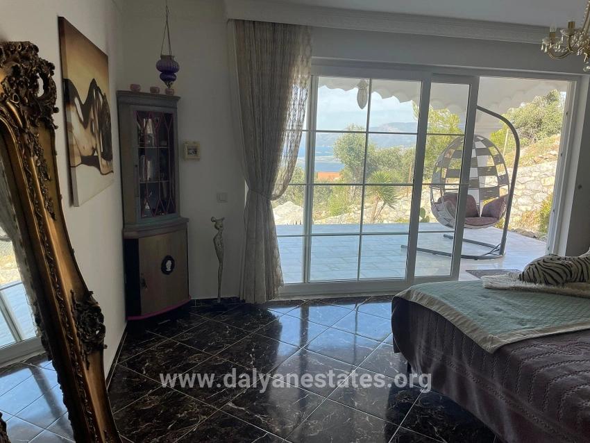 Vip Villa For Sale In Gökbel, On A 5000m2 Plot With Full Sea View.