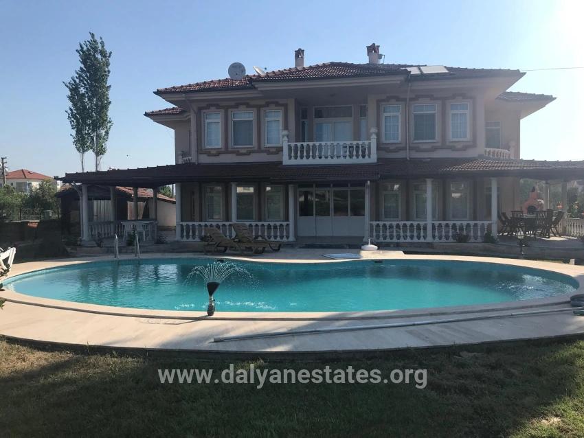 4+1 Villa For Sale On A 1000m2 Plot In Dalyan