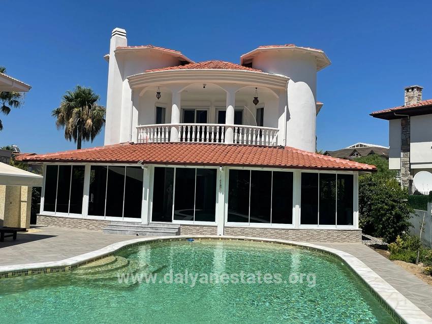 4+1 Villa For Sale On A 720m2 Plot In Dalyan Gülpınar