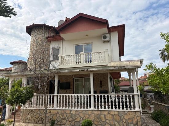 3+1 Villa For Sale On A 500m2 Plot In Dalyan Gülpınar