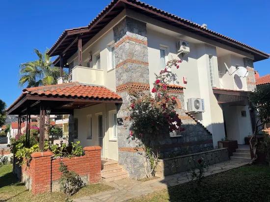 3+1 Villa For Sale In A Site In Dalyan