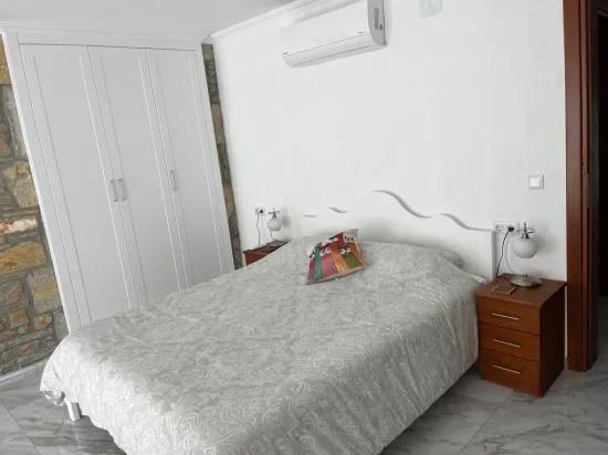 Dalyan In Arıkbaşı 4+1 For Sale Villa