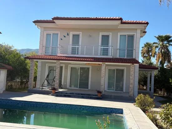 520m2 plot In Dalyan Gülpınar with a 4+1 villa for sale