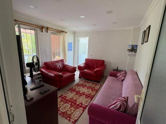 Two-story House For Sale On A 514m2 Plot In Okçular.
