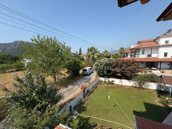 Two-story House For Sale On A 514m2 Plot In Okçular.