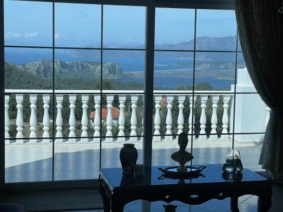 Vip Villa For Sale In Gökbel, On A 5000m2 Plot With Full Sea View.