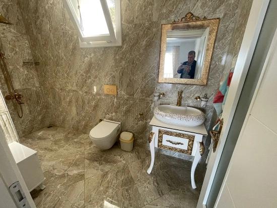 Vip Villa For Sale In Gökbel, On A 5000m2 Plot With Full Sea View.