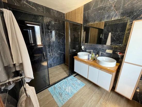 Luxury 4+1 Villa For Sale On A 7000m2 Plot With Dalyan Iztuzu Beach View