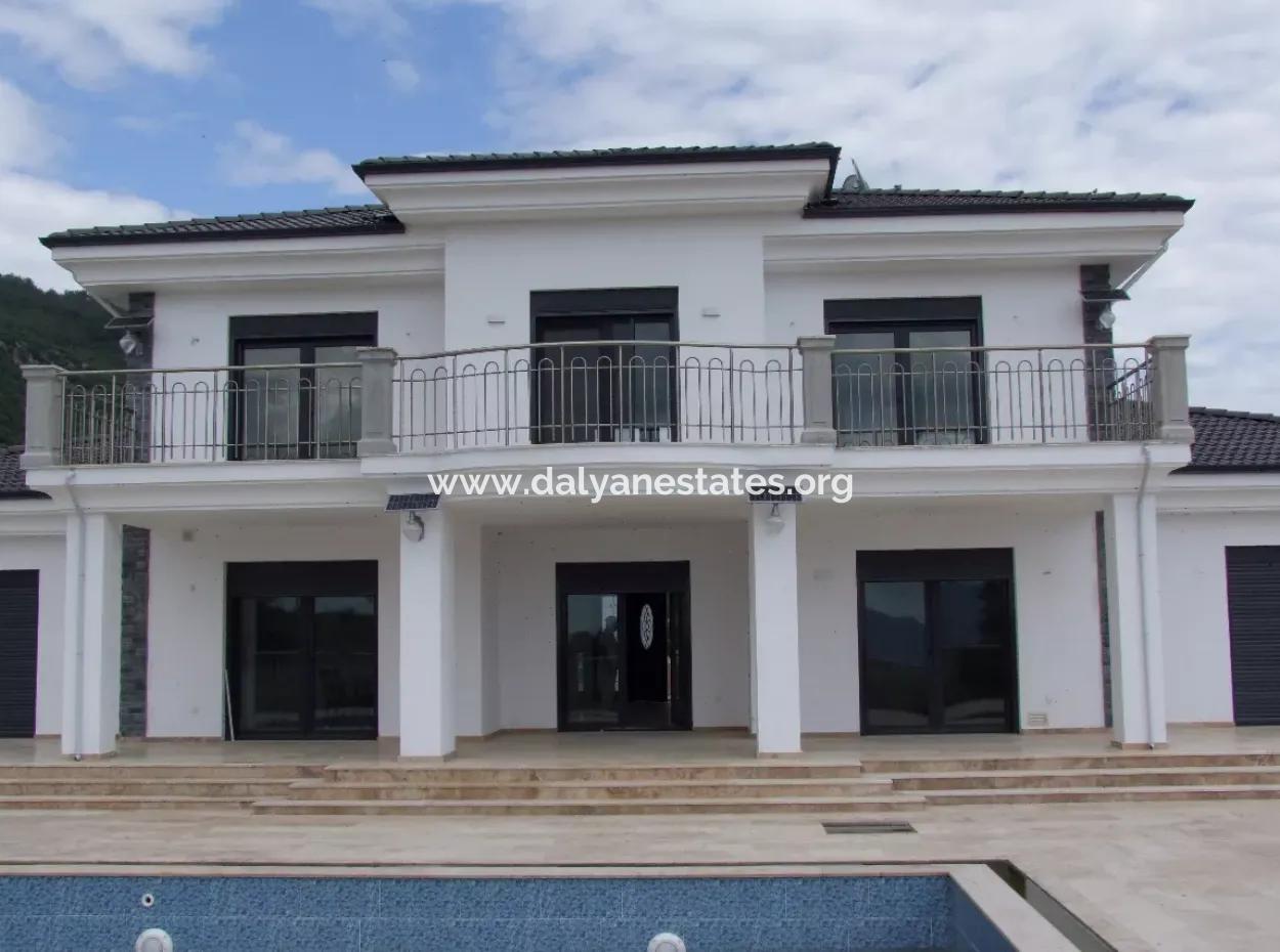 Luxury Villa For Sale In Zeytinalanda Köyceğinz Zeytınalanda 6800M2 Land Villa For Sale With Full Lake View