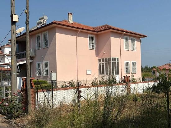 Продается Двухэтажный Дом На Участке Площадью 514 М2 В Окчуларе.