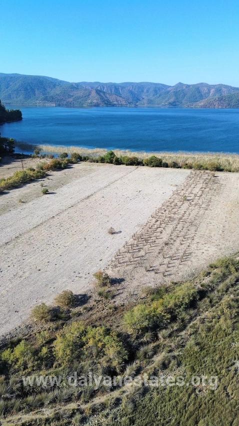 Çandır'da Göle Sıfır 3210m2 Satılık 2b Arazisi