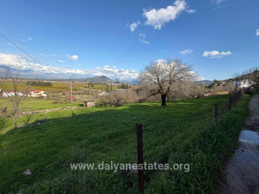 Dalyan'da Göl Manzaralı 11.230m2 Satılık Tarla