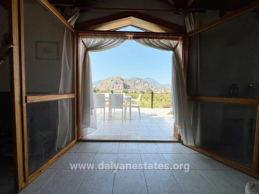 Dalyan Arıkbaşı'nda 600m2 Arsa İçerisinde Satılık Villa