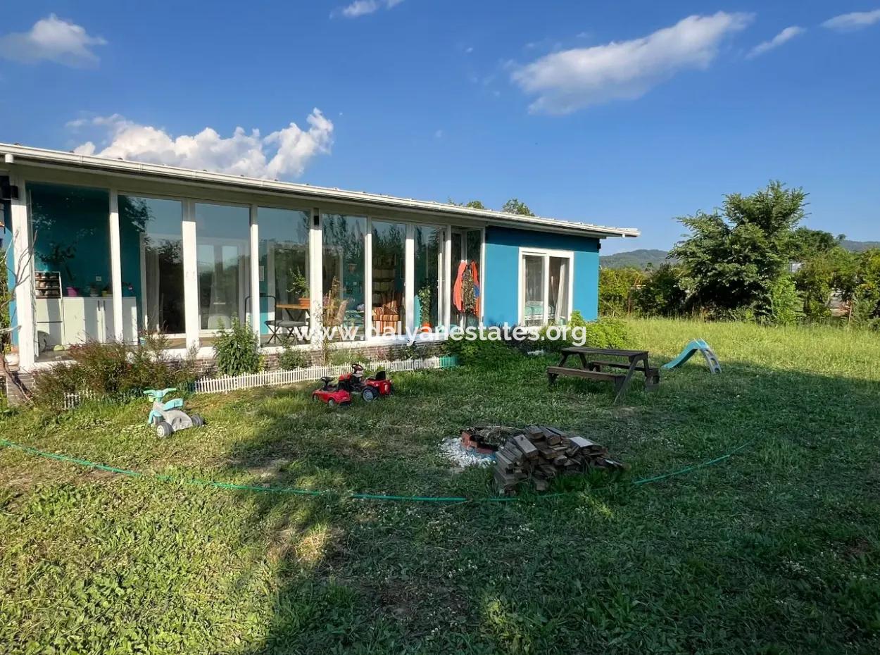 Eskiköy'de 1000M2 Arsa İçerisinde 2+1 Satılık Müstakil Evi