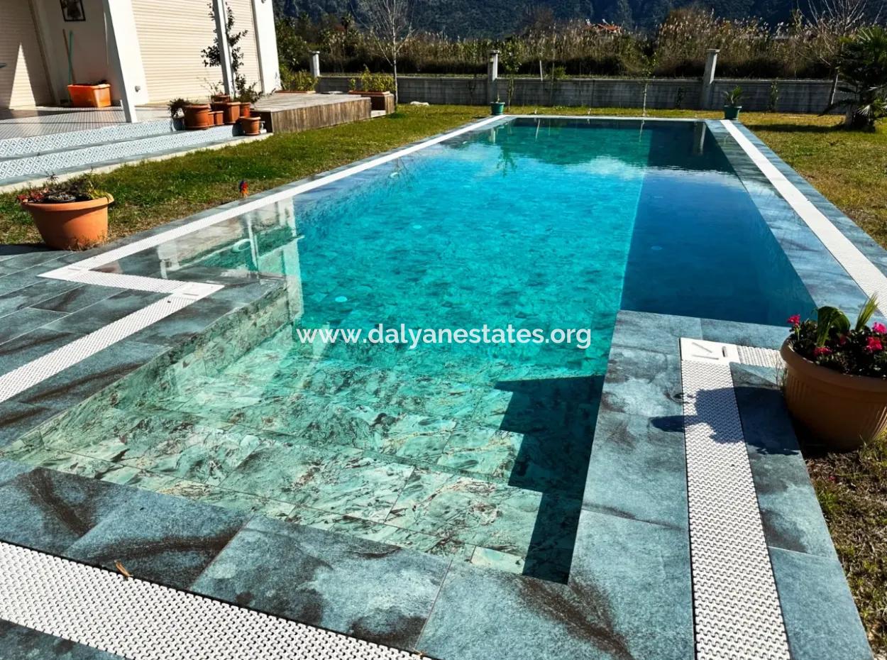 Dalyan Maraşda 5000M2 Arsa İçinde 3+1 Satılık Villa