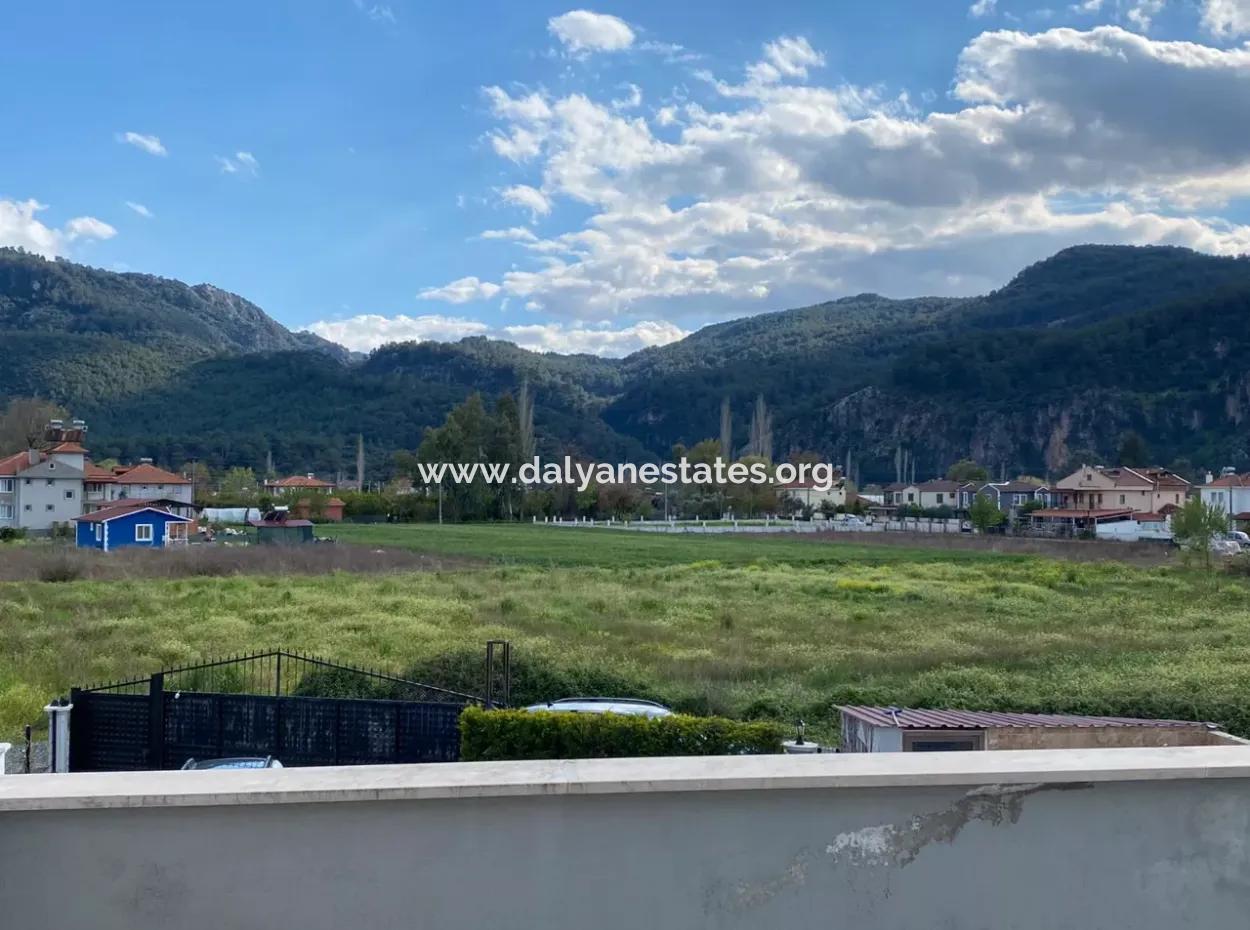 Okçular'da Satılık Villa Lüks 5 Yatak Odalı Satılık Villa