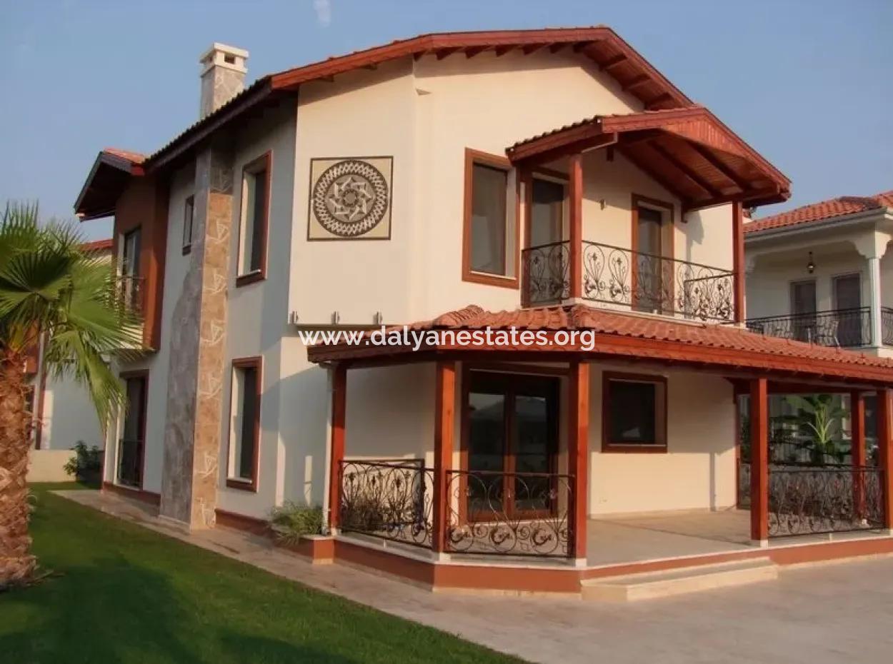 Dalyan Satılık Villa Dalyan 675M2 Arsa İçinde 4+1 Müstakil Satılık Villa