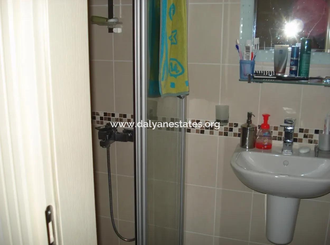 Dalyan'da Satılık Villa Dalyan Gülpınarda  800M2 Arsa İçerisinde 4+1 Salık Lüks Villa